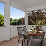 Attraktive Mit Privatem Pool By Interhome Διαμέρισμα Labin (Istria)