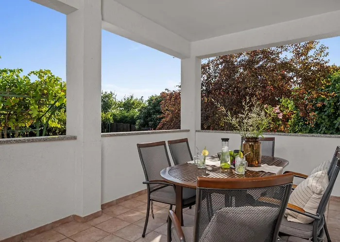 Attraktive Mit Privatem Pool By Interhome Apartman Labin (Istria)